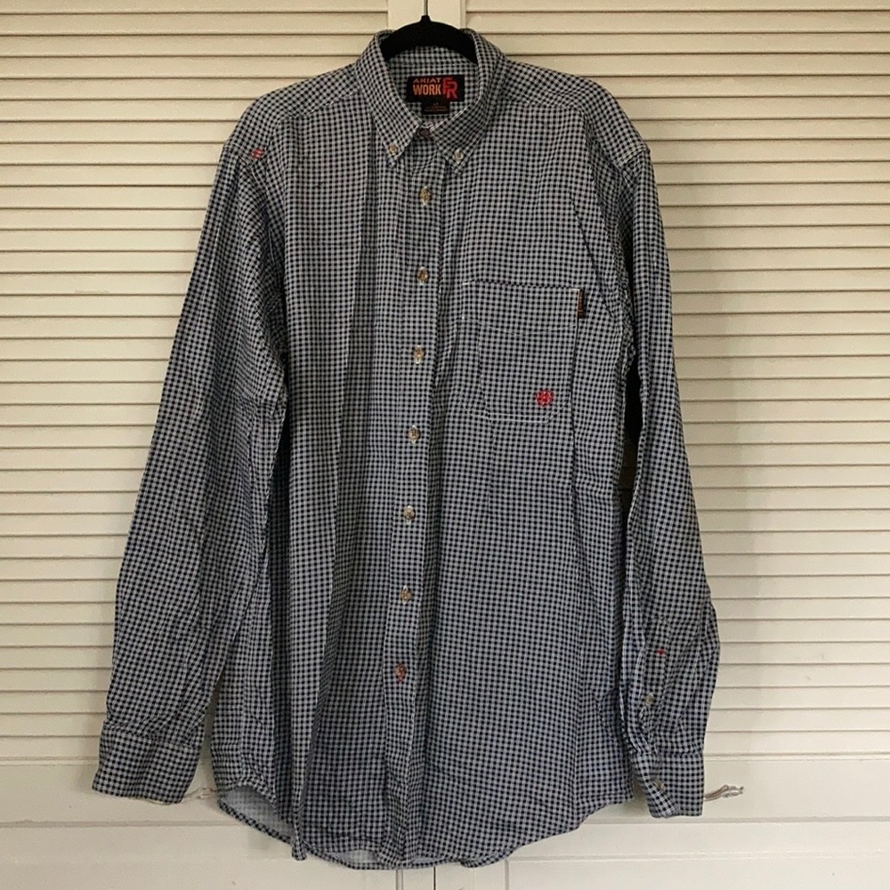 Men’s plaid fire resistant long sleeve button down